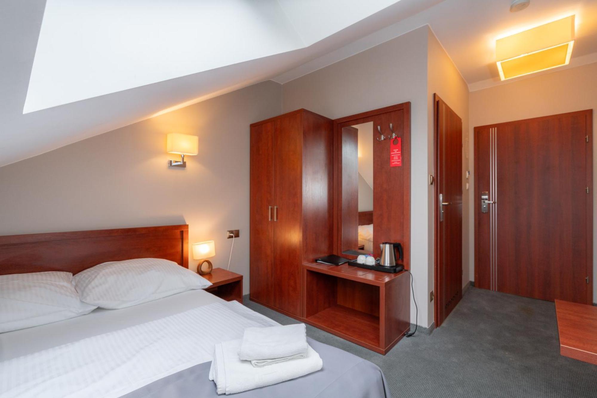 Hotel Badura ヴァドヴィツェ エクステリア 写真