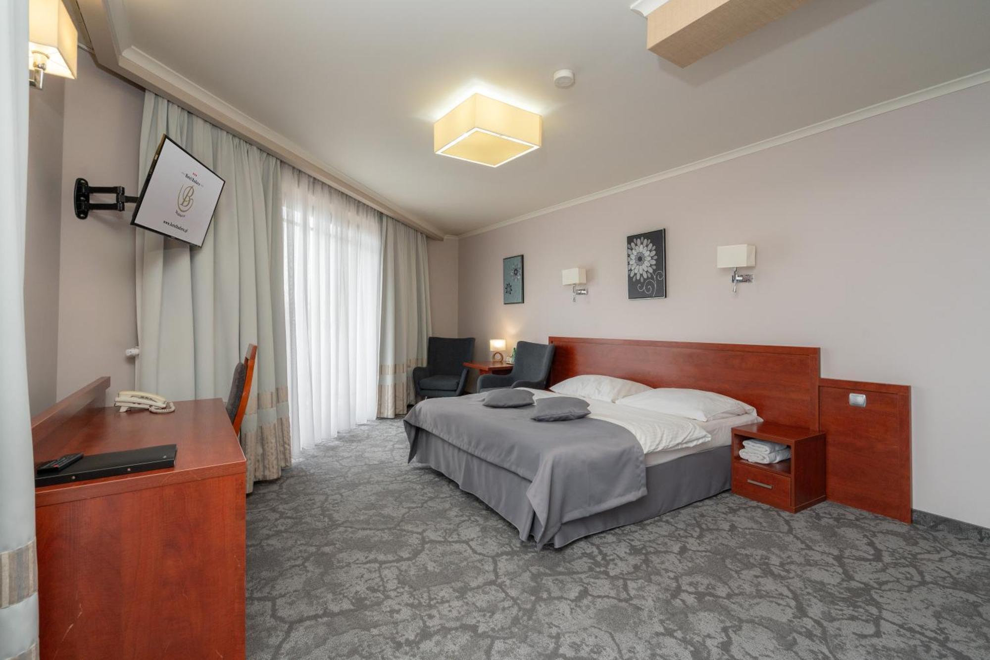 Hotel Badura ヴァドヴィツェ エクステリア 写真