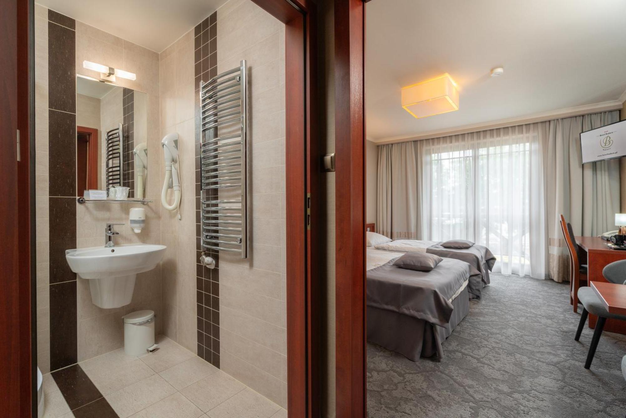 Hotel Badura ヴァドヴィツェ エクステリア 写真